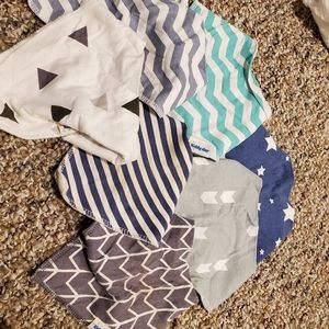 Triangle Bibs/Bandana Bibs